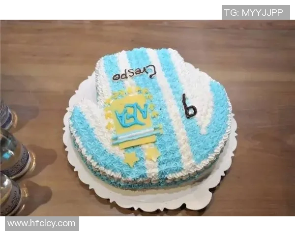 创意球星足球图案蛋糕设计 打造专属球迷的美味庆典